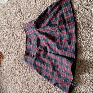 Selling a green blue white and red checard skirt!